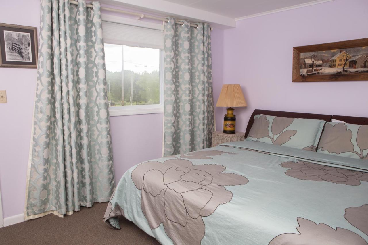 Governor'S Rock Motel Shaftsbury Esterno foto