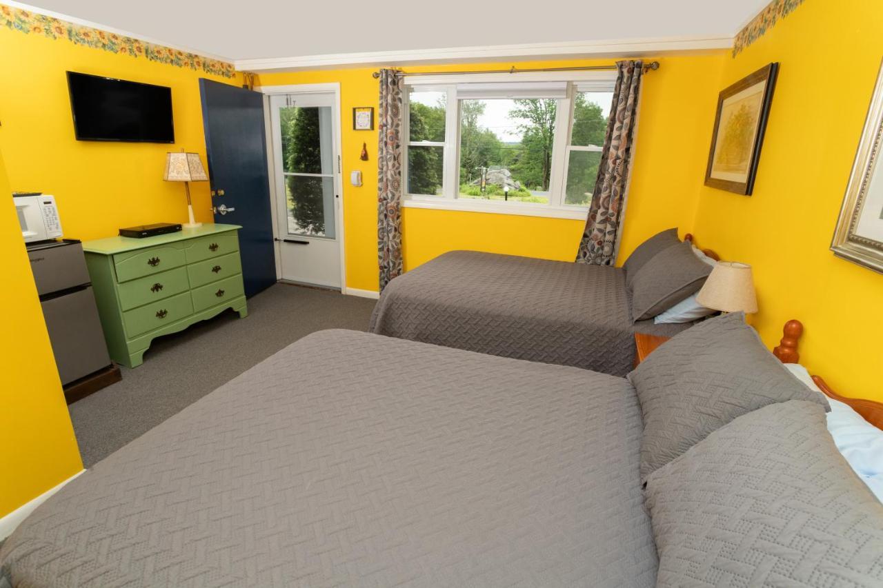 Governor'S Rock Motel Shaftsbury Esterno foto