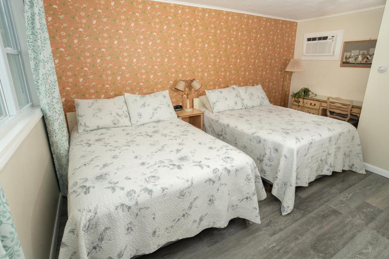Governor'S Rock Motel Shaftsbury Esterno foto
