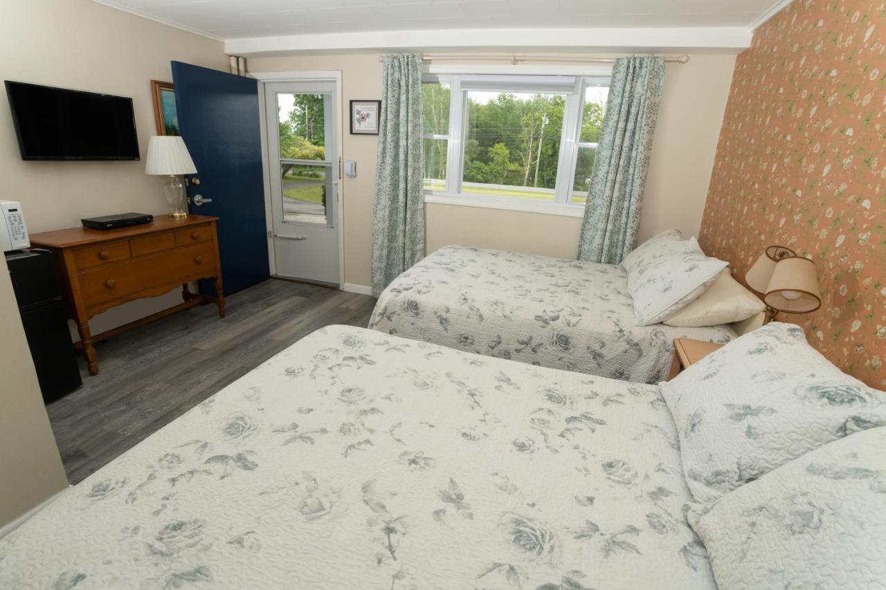 Governor'S Rock Motel Shaftsbury Esterno foto