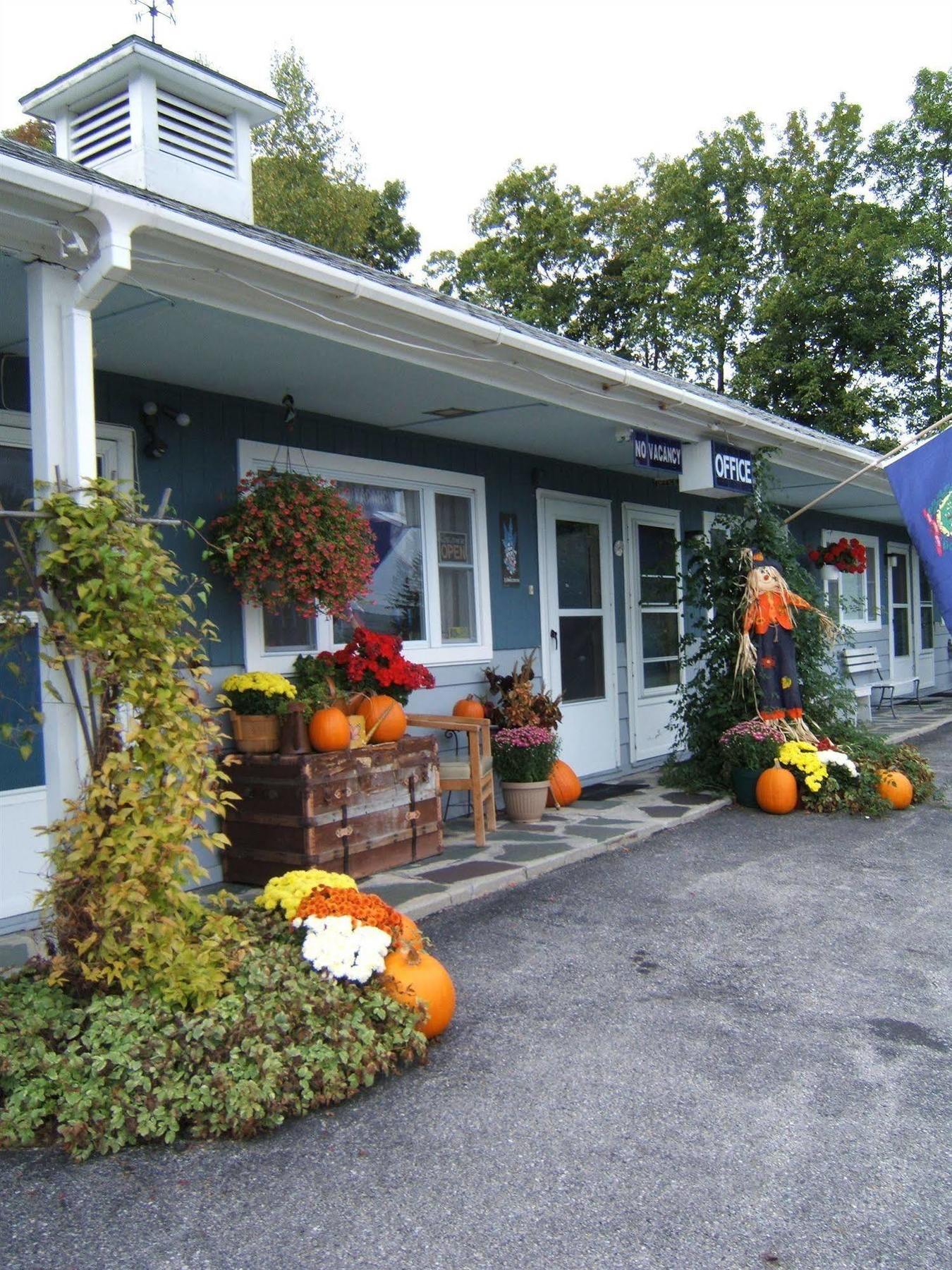 Governor'S Rock Motel Shaftsbury Esterno foto